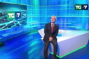 Enrico Mentana confermato alla direzione del TG La7 fino al 2026